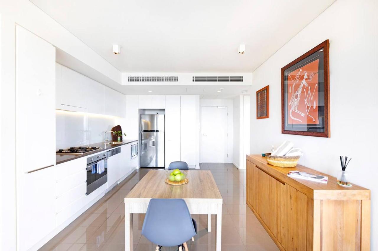 Apartment Waterfront Lagoon Hideaway With Sea Views Darwin