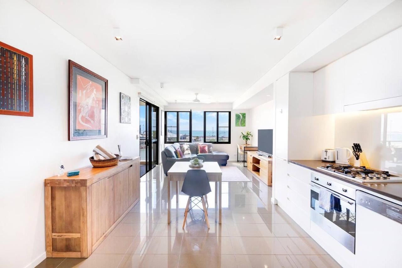 Waterfront Lagoon Hideaway With Sea Views Darwin